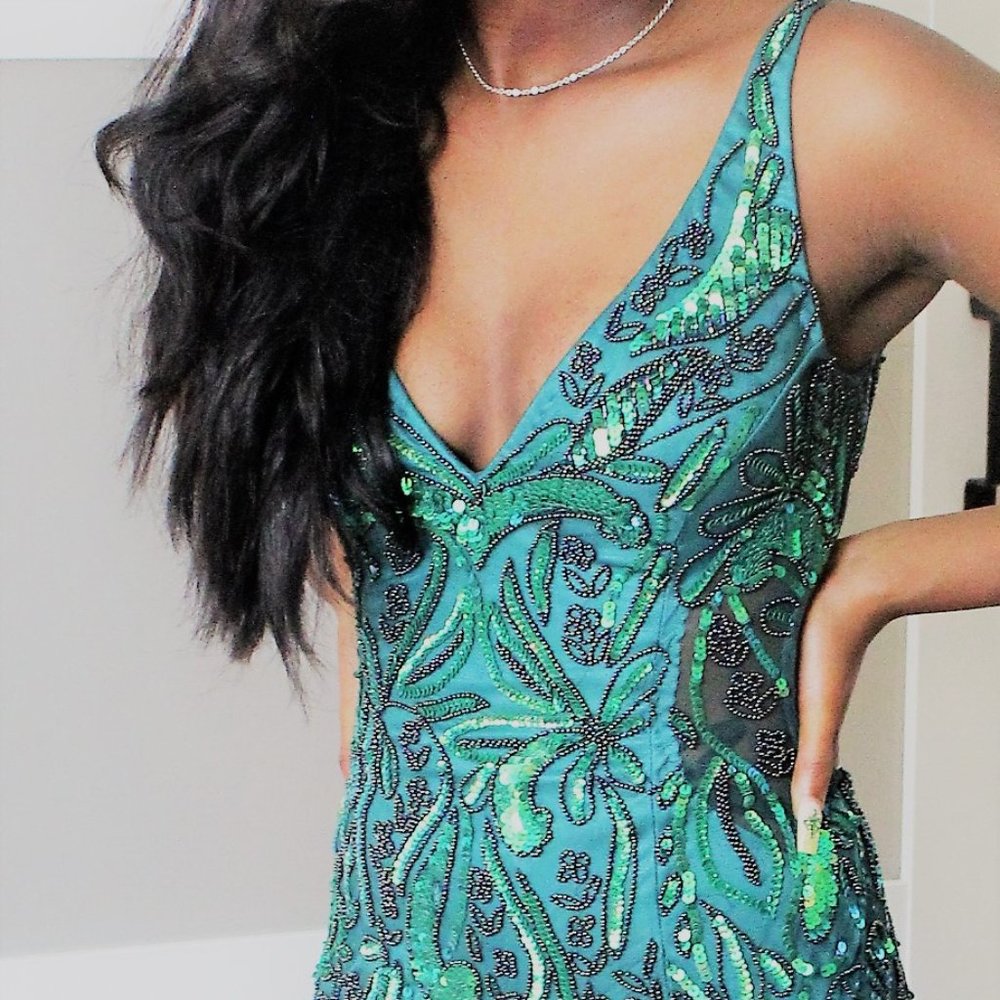 Green Sparkling, Back Out w/ Split by Aleta